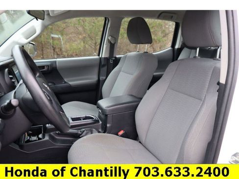 Used 2017 Toyota Tacoma SR w/ Tow Package image 20