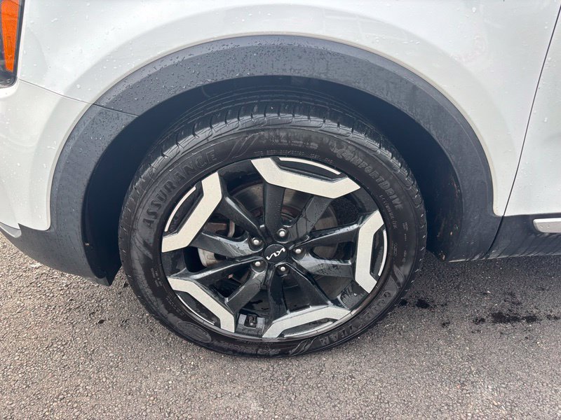 Certified 2023 Kia Telluride EX FWD image 16