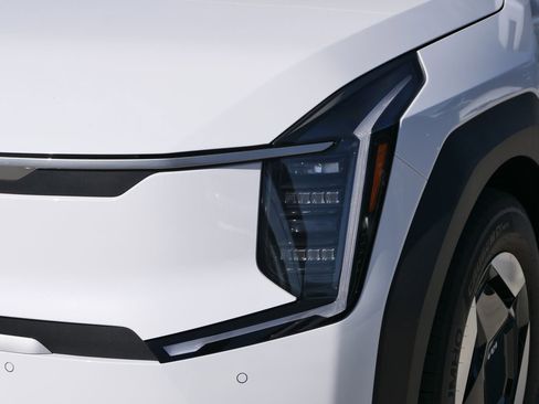 New 2026 Kia EV9 Light image 9