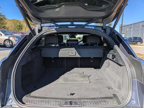 Used 2024 Land Rover Range Rover Velar Dynamic SE image 26