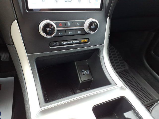 Certified 2024 Ford Edge SEL w/ Convenience Package AWD/4WD image 19