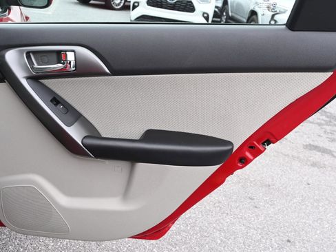 Used 2013 Kia Forte EX w/ Premium Pkg image 26