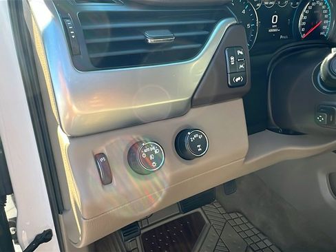 Used 2017 Chevrolet Tahoe LT w/ LT Signature Package image 25