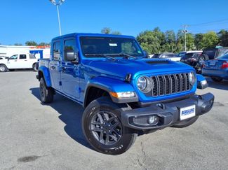 New 2025 Jeep Gladiator Sport video 2
