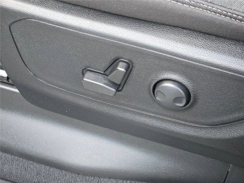 Used 2025 RAM 1500 Big Horn image 27