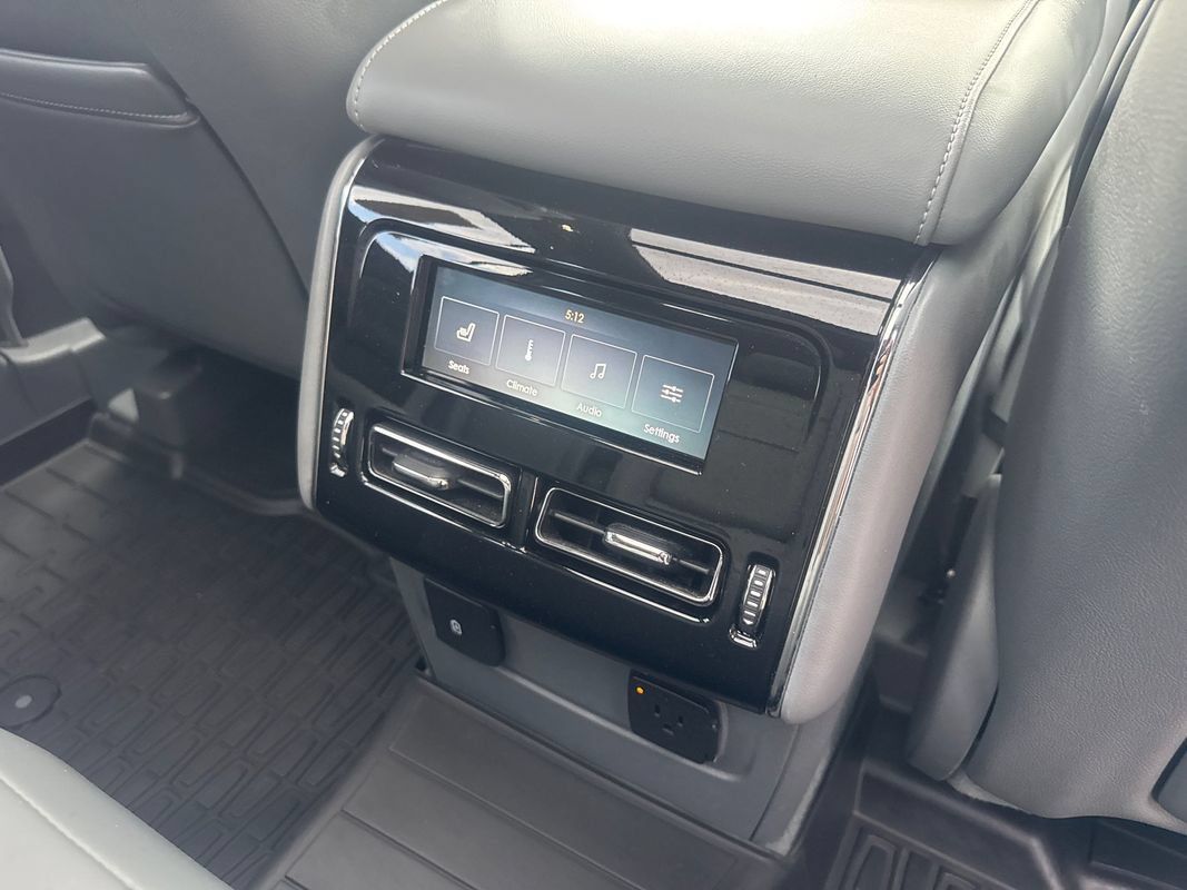 Used 2020 Lincoln Aviator Reserve w/ Equipment Group 201A AWD/4WD image 28