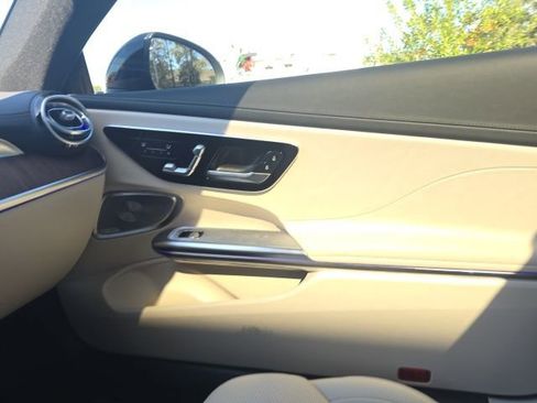 Used 2024 Mercedes-Benz CLE 300 4MATIC Coupe image 15