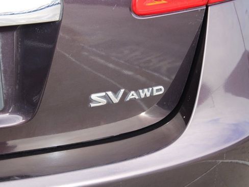 Used 2011 Nissan Rogue SV image 9