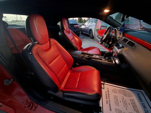 Used 2011 Chevrolet Camaro LT w/ Interior Accent Trim Package RWD image 10