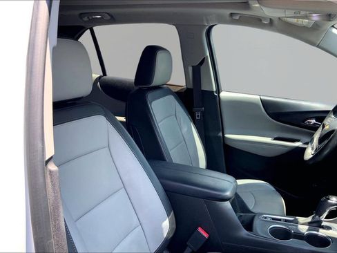 Used 2018 Chevrolet Equinox Premier FWD image 20