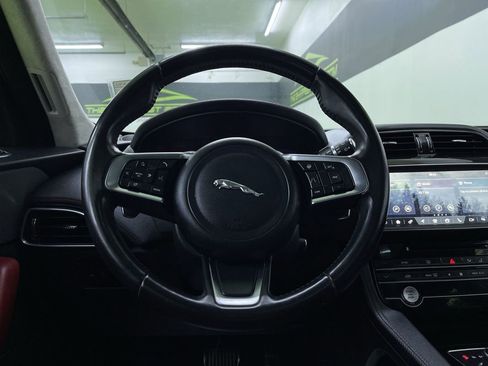 Used 2020 Jaguar F-PACE Checkered Flag image 20