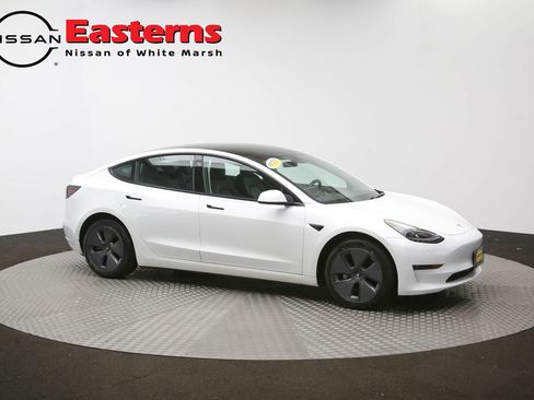 Used 2023 Tesla Model 3 Standard Range RWD image 43
