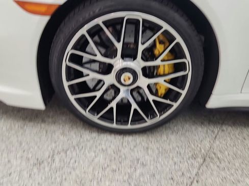 Used 2014 Porsche 911 Turbo S image 12