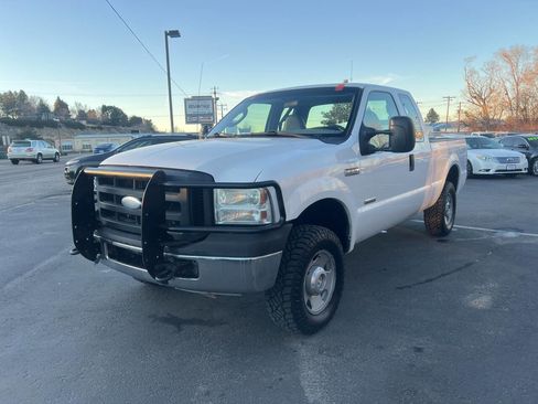 Used 2007 Ford F250 XL image 4