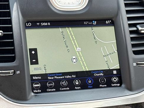 Used 2021 Chrysler 300 Touring L RWD image 33
