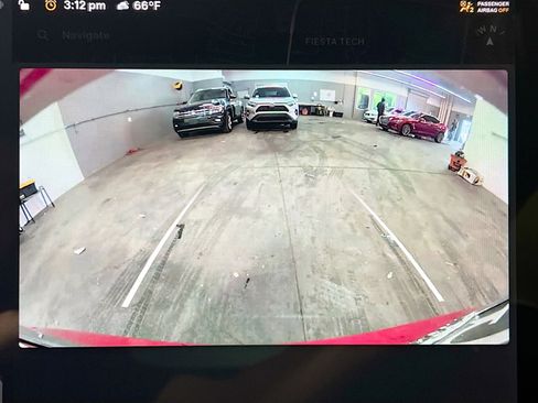 Used 2020 Tesla Model Y Long Range image 10
