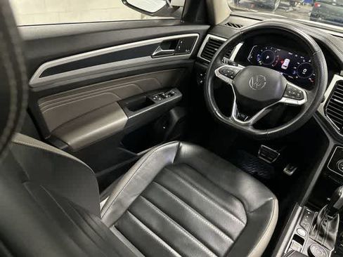 Used 2023 Volkswagen Atlas SEL Premium AWD/4WD image 12