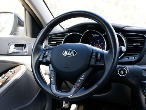 Used 2013 Kia Optima EX image 24