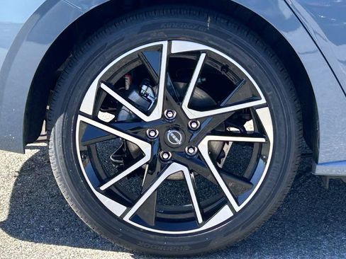 New 2025 Nissan Sentra SR w/ SR Premium Package image 7