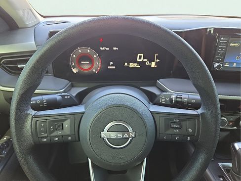 Used 2025 Nissan Kicks S FWD image 24