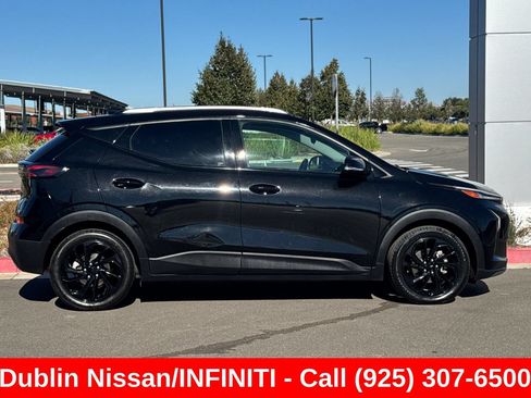 Used 2023 Chevrolet Bolt EUV LT FWD image 3