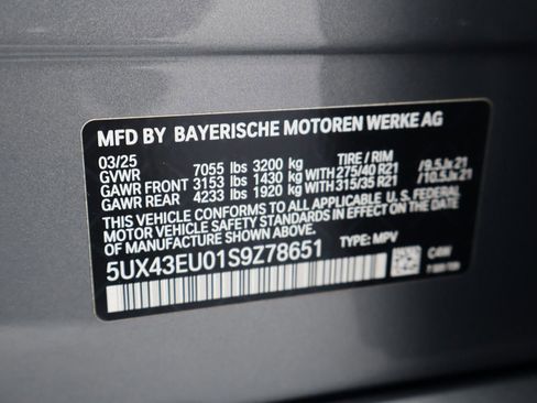 Used 2025 BMW X5 xDrive50e w/ Executive Package image 28