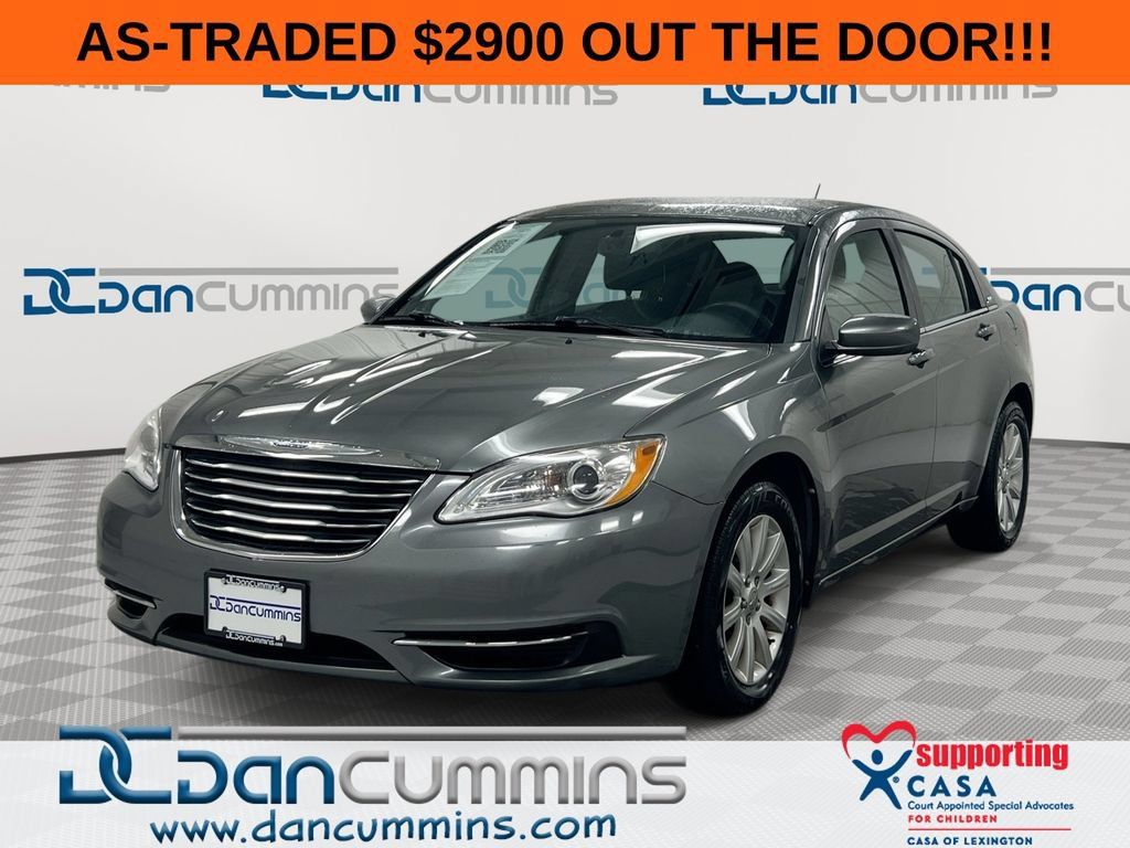 Used 2013 Chrysler 200 Touring FWD image 1