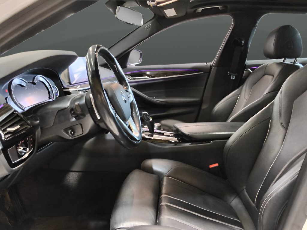 Used 2019 BMW 540i xDrive AWD/4WD image 13