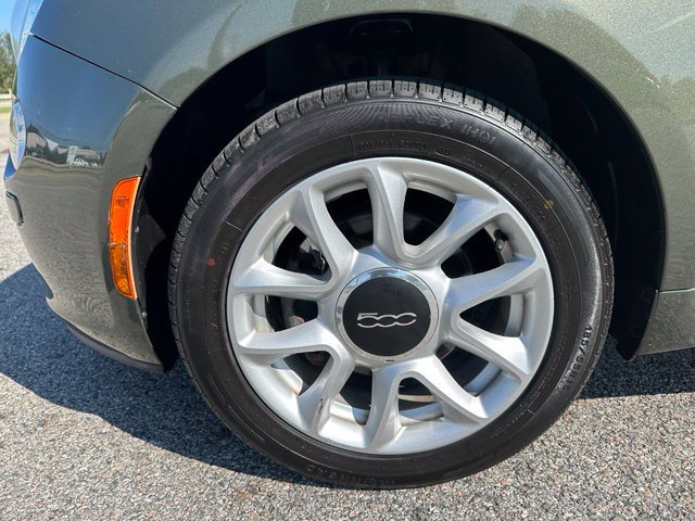Used 2016 FIAT 500 Easy FWD image 10