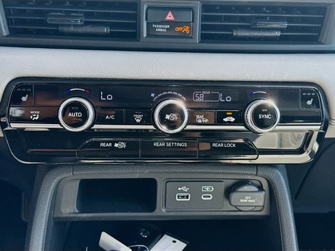 Certified 2025 Honda Pilot EX-L image 14