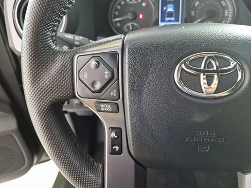 Used 2022 Toyota Tacoma TRD Sport w/ Technology Package RWD image 14