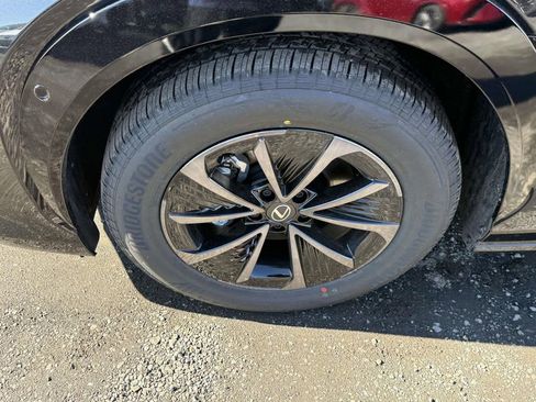 New 2026 Lexus RZ 450e Premium image 7