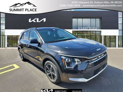 Certified 2023 Kia Niro EX FWD image 1
