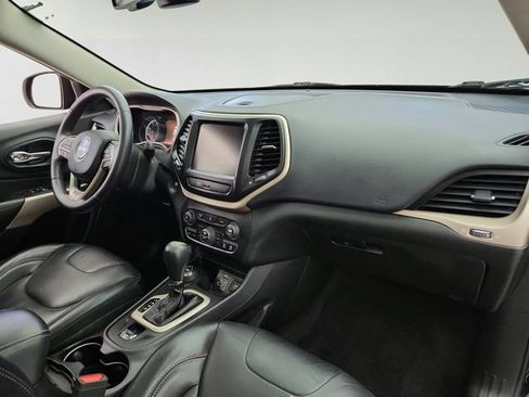 Used 2018 Jeep Cherokee Limited w/ High Altitude Package AWD/4WD image 28