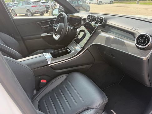 Used 2025 Mercedes-Benz GLC 43 AMG 4MATIC image 23