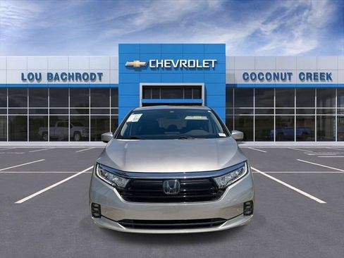 Used 2023 Honda Odyssey Touring image 3