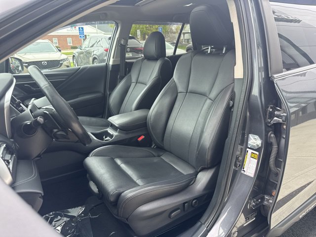 Used 2021 Subaru Outback Limited AWD/4WD image 11