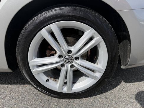 Used 2014 Volkswagen Passat 1.8T SE FWD image 11