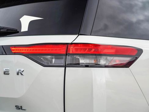 Used 2023 Nissan Pathfinder SL w/ Lighting Package (N92) image 10