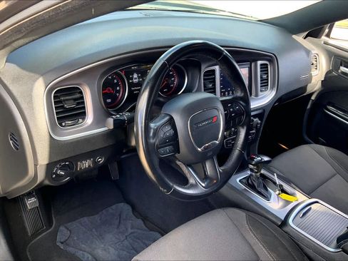 Used 2022 Dodge Charger SXT image 17