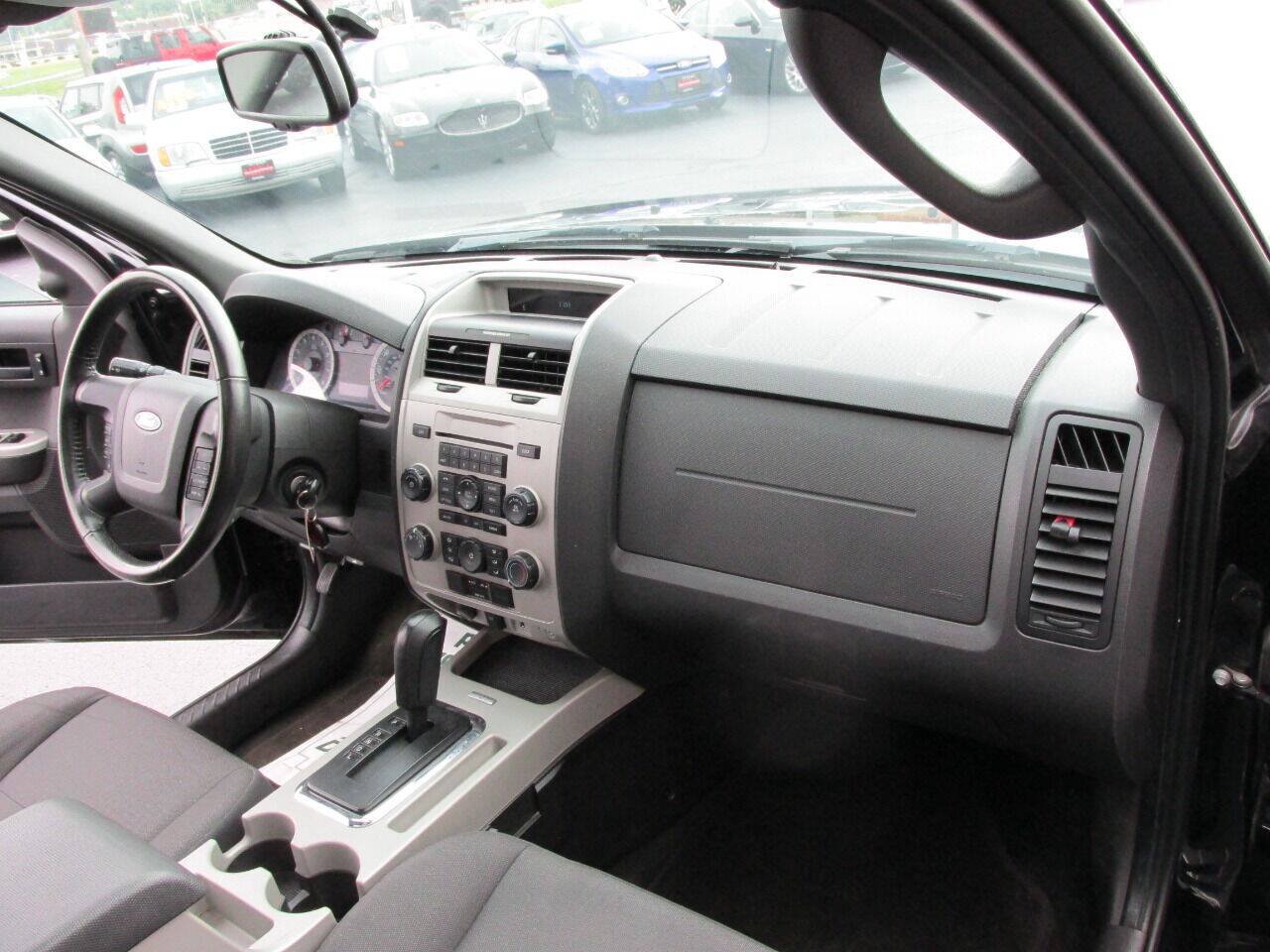 Used 2012 Ford Escape XLT FWD image 15