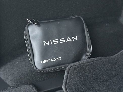 Certified 2023 Nissan Rogue SV image 18