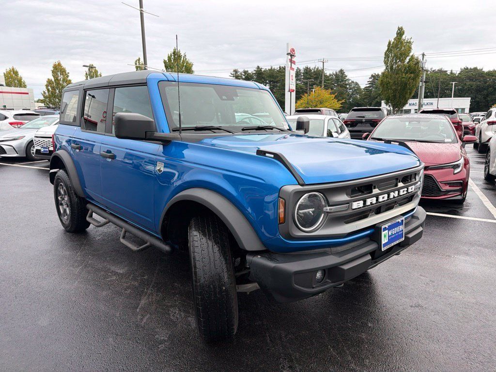 Used 2024 Ford Bronco Big Bend AWD/4WD image 3