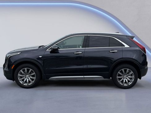 Used 2023 Cadillac XT4 Premium Luxury w/ Technology Package FWD image 7