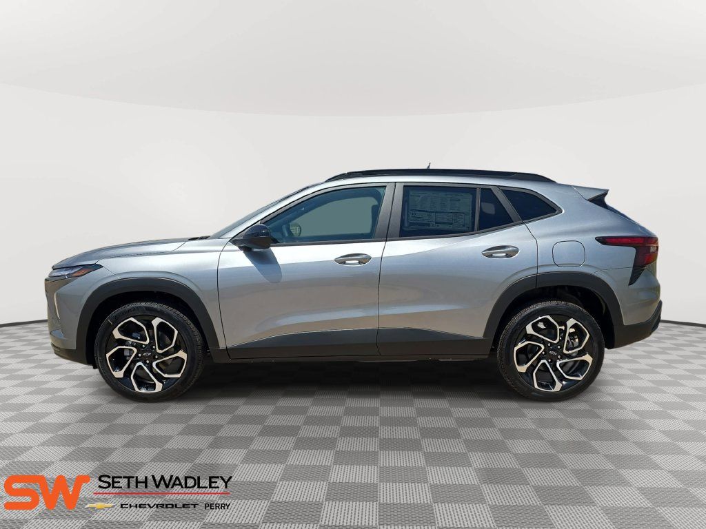 New 2026 Chevrolet Trax RS w/ Driver Confidence Package FWD image 4