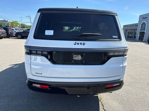 New 2026 Jeep Grand Wagoneer L Summit AWD/4WD image 4
