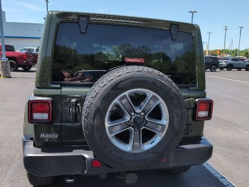 Used 2021 Jeep Wrangler Unlimited Sahara w/ Cold Weather Group AWD/4WD image 2