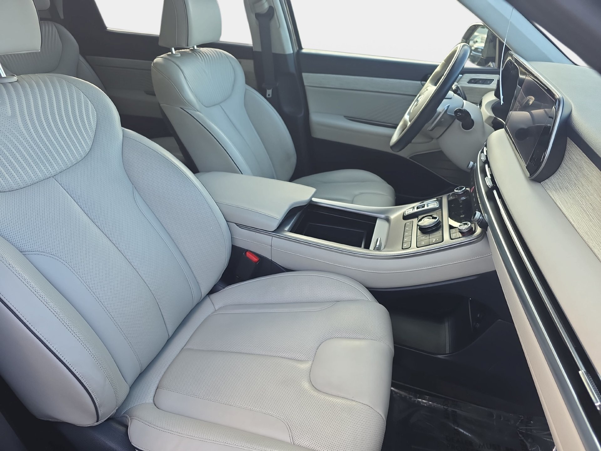 Used 2023 Hyundai Palisade Calligraphy w/ Winter Package FWD image 10