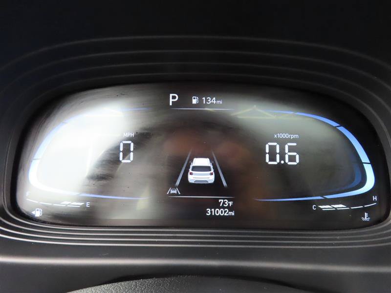 Used 2025 Hyundai Venue SEL FWD image 18