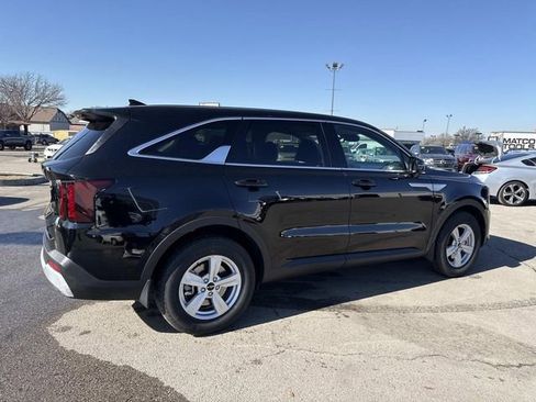 New 2026 Kia Sorento LX image 2